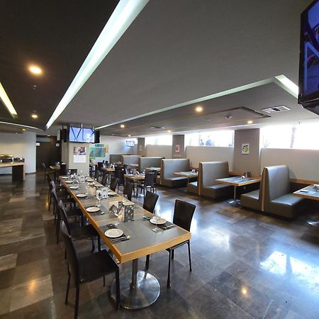 Ramada By Wyndham Mexico City Santa Fe Eksteriør billede
