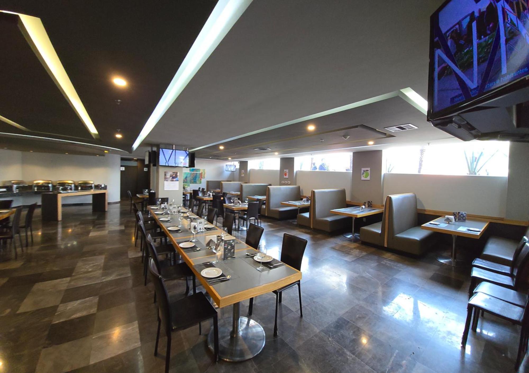 Ramada By Wyndham Mexico City Santa Fe Eksteriør billede