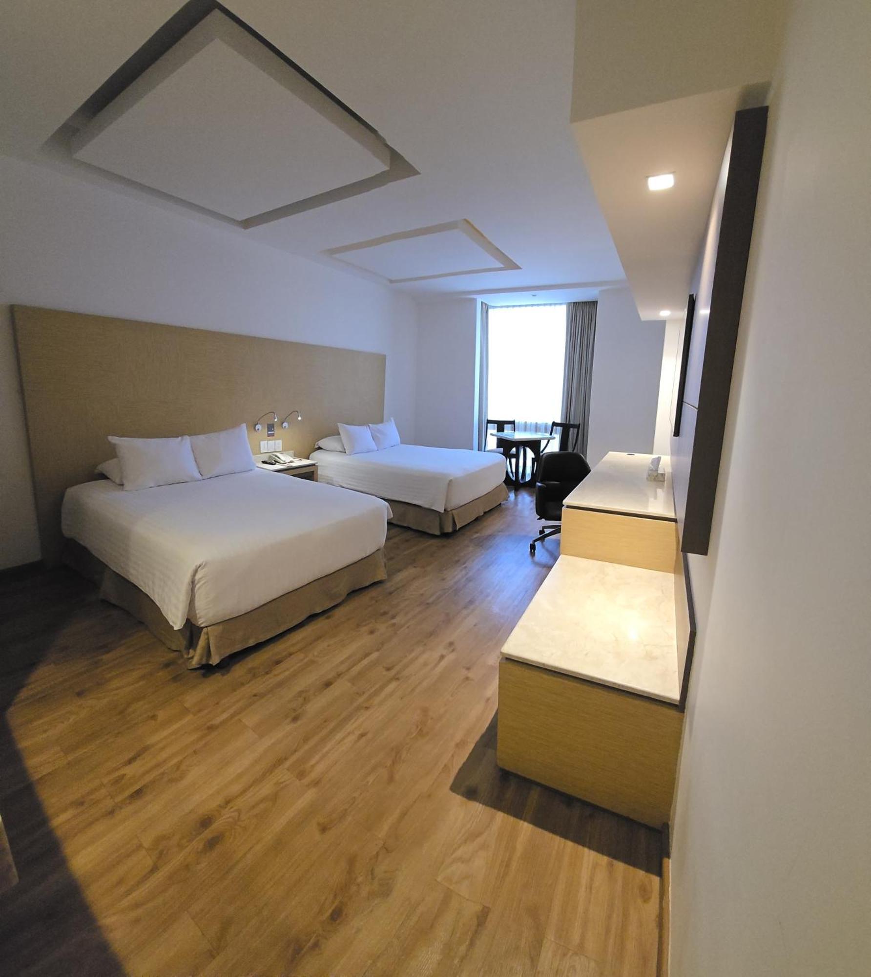 Ramada By Wyndham Mexico City Santa Fe Eksteriør billede